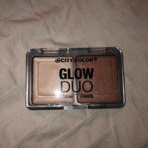Glow Duo highlighter